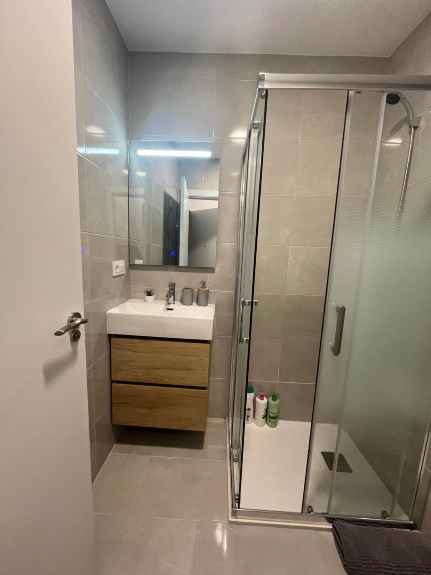 Apartamento Leon Centrico, Moderno Y Muy Equipado 알만사 외부 사진